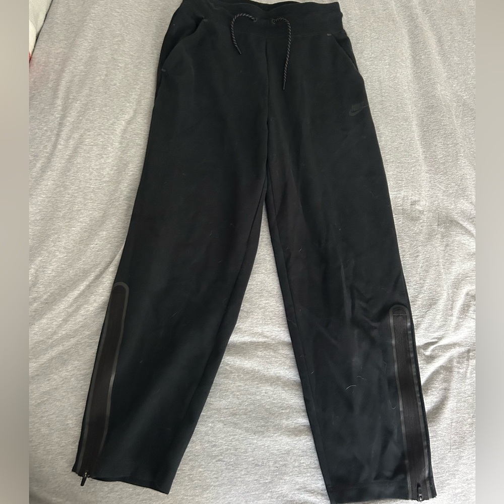 Nike sportswear tech fleece sweatpants size medium